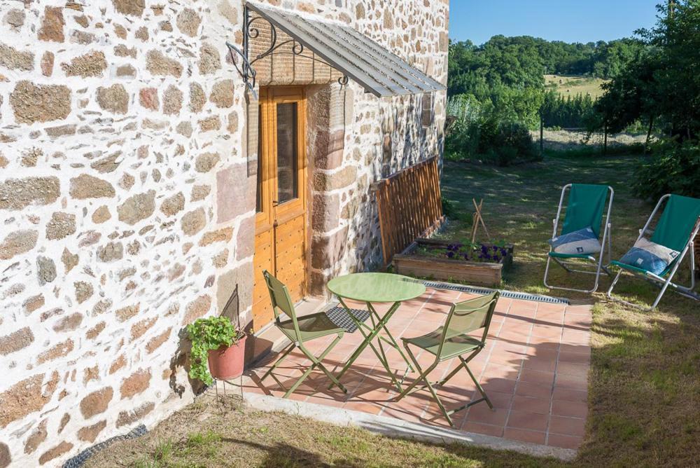 Les Granges De Cassard Bed & Breakfast Anglars Eksteriør bilde